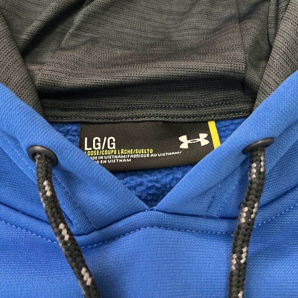 Under Armour Pullover - image 4